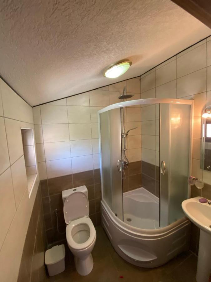 Shpija E Gjyshit Vuthaj Hotel Gusinje Bagian luar foto