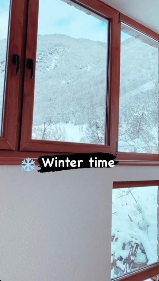 Shpija E Gjyshit Vuthaj Hotel Gusinje Bagian luar foto
