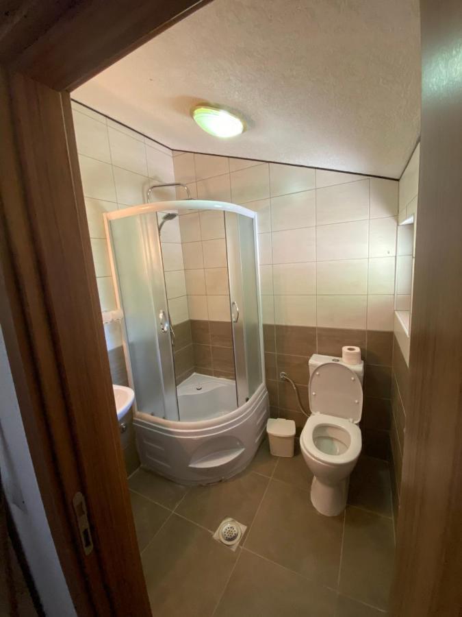 Shpija E Gjyshit Vuthaj Hotel Gusinje Bagian luar foto