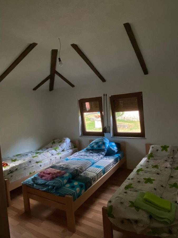 Shpija E Gjyshit Vuthaj Hotel Gusinje Bagian luar foto